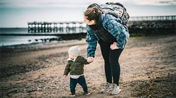 Can a mother stop the father
seeing the child in the UK?
